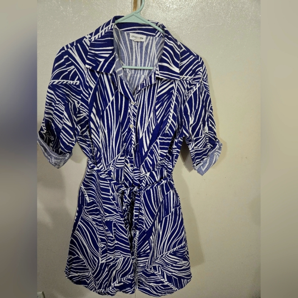 Colorful dress white and blue
